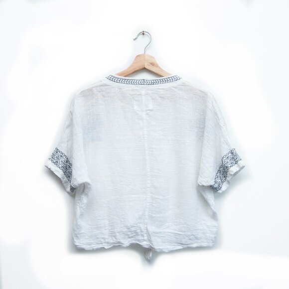 Rails White Linen Embroidered Top Floral - Picture 7 of 8